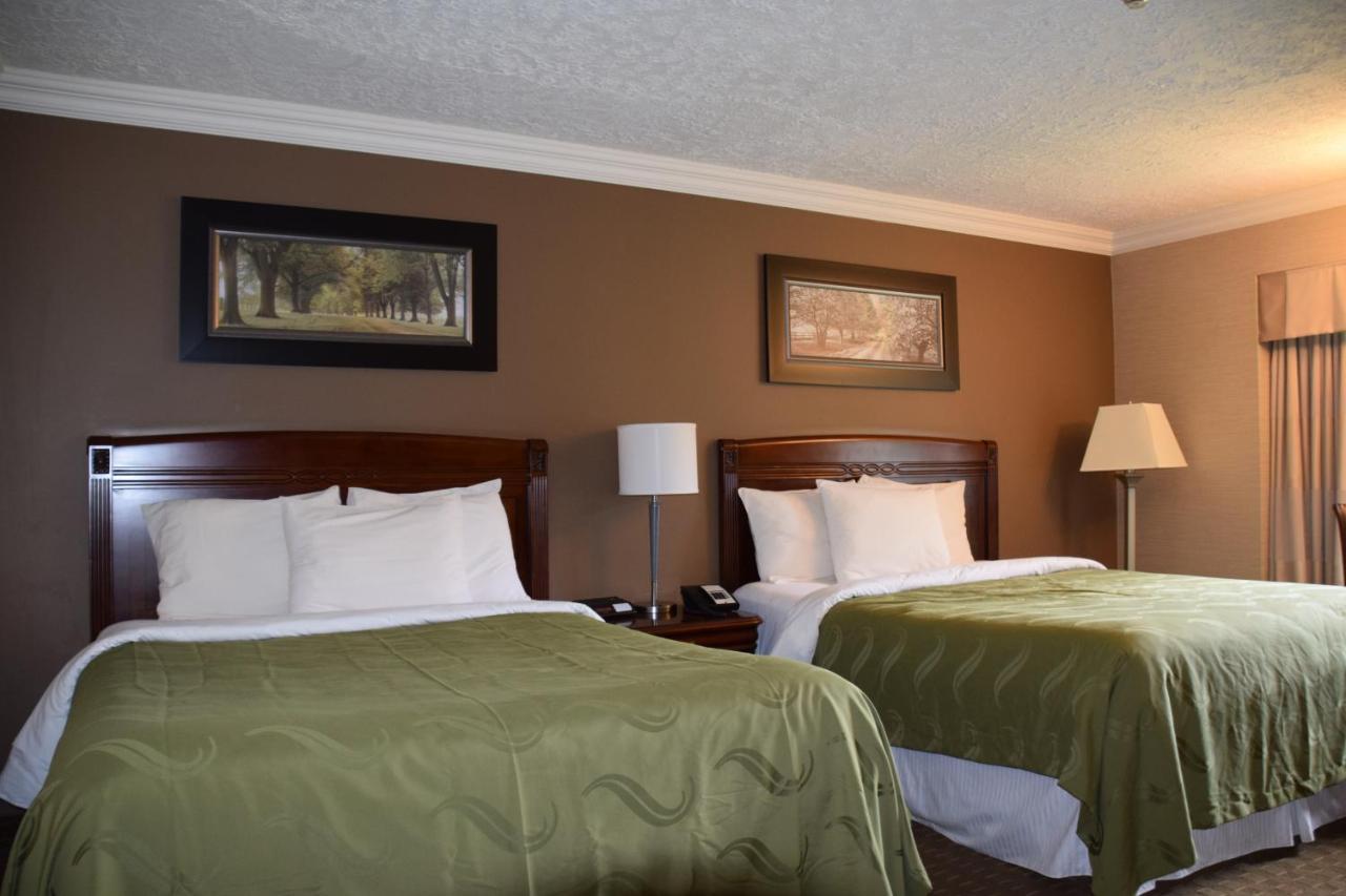 Queen Room with Two Queen Beds - Non-Smoking