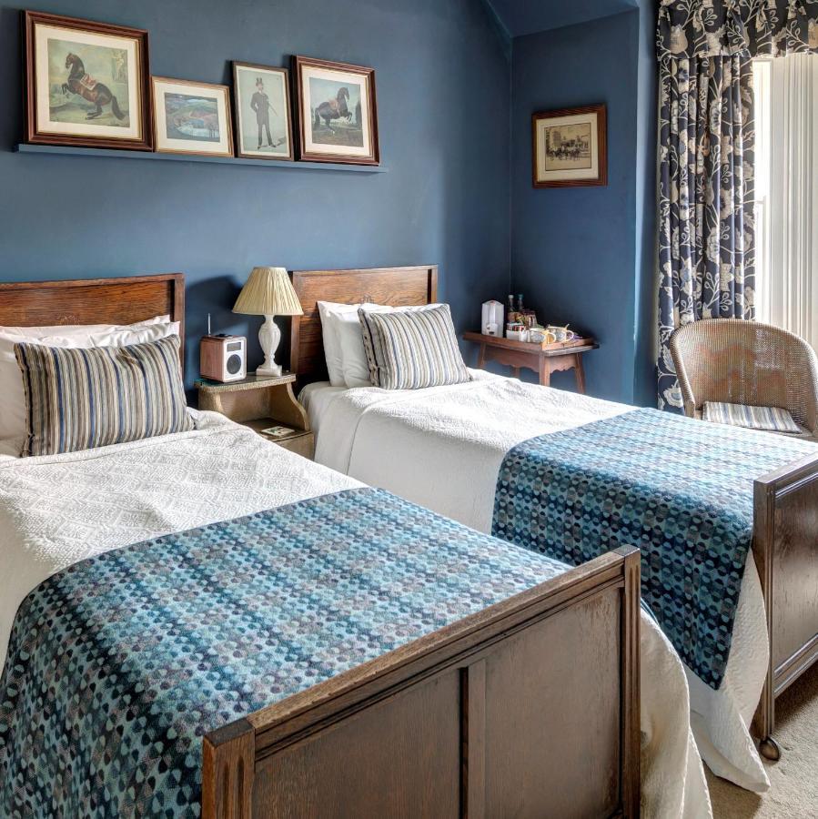 Standard Twin Room with Garden View