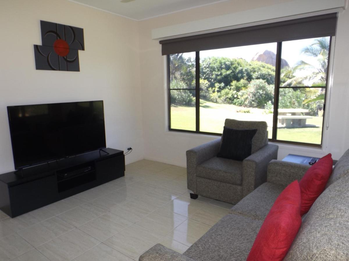Two-Bedroom Deluxe Apartment with Ocean View