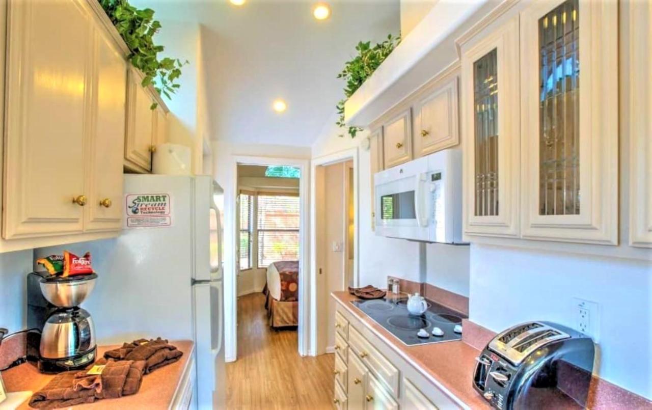 One-Bedroom Cottage