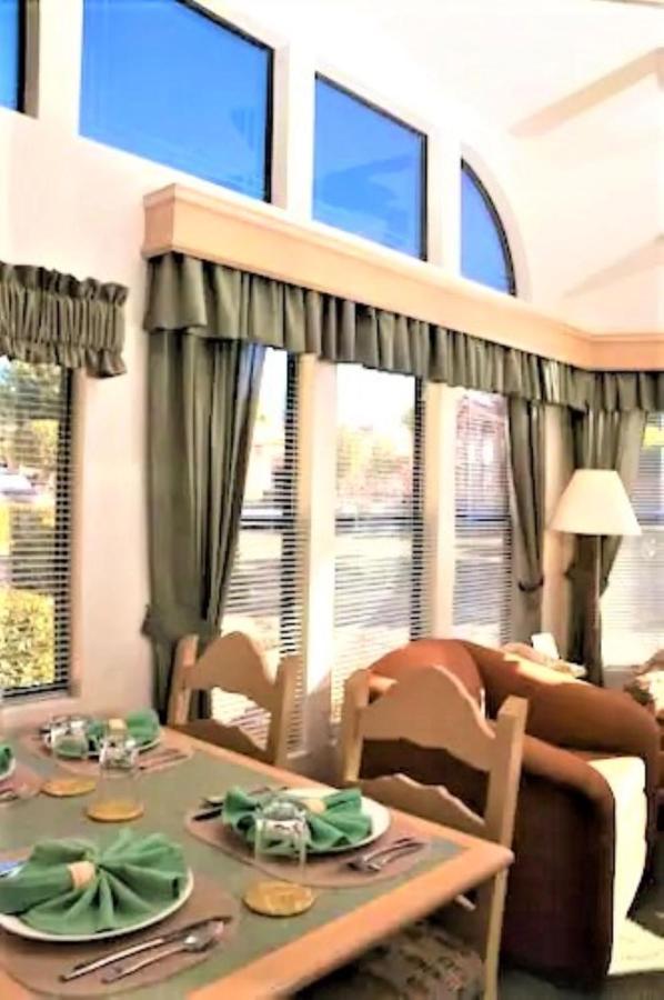 One-Bedroom Cottage