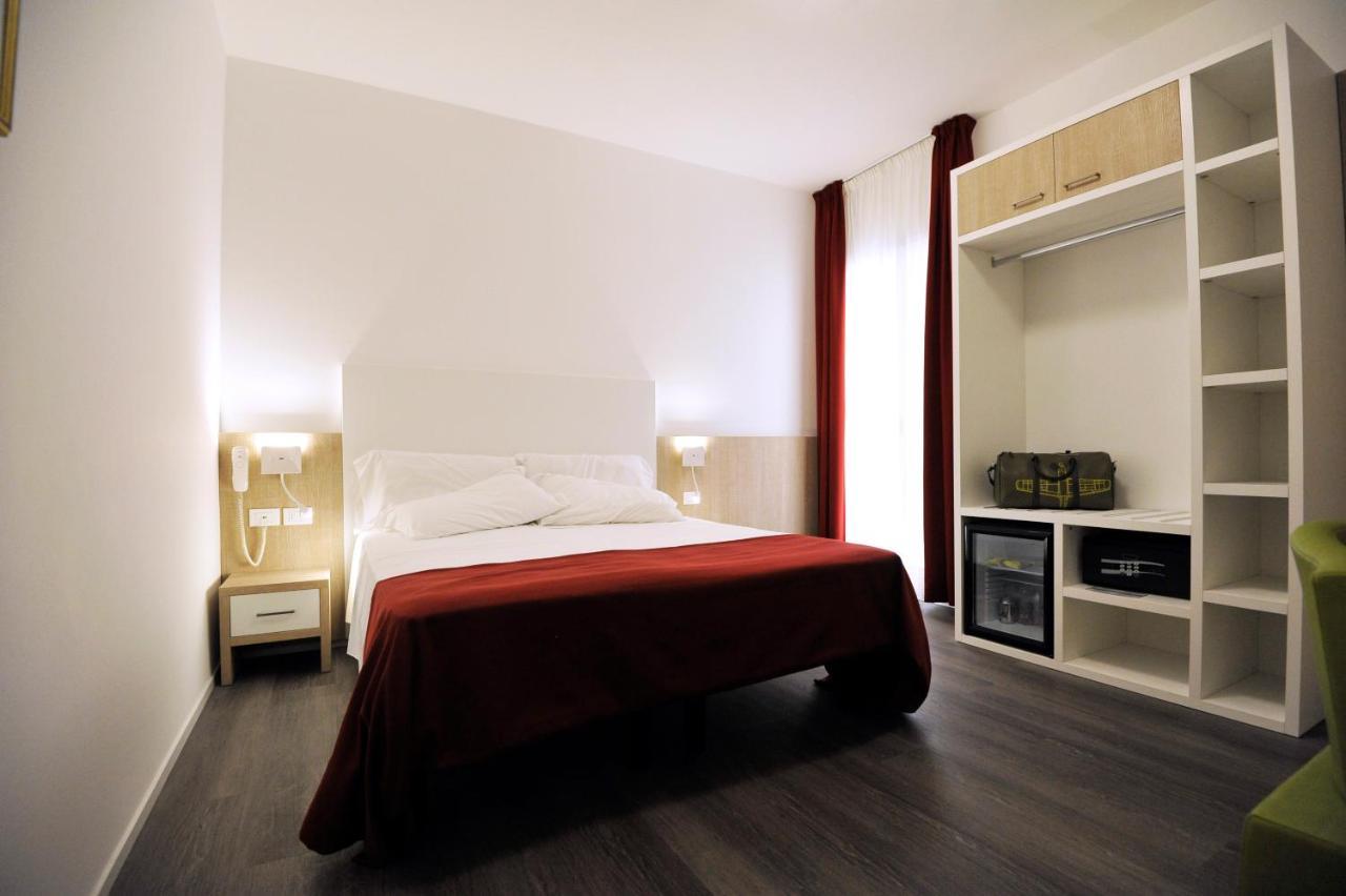 Doppelzimmer mit Balkon