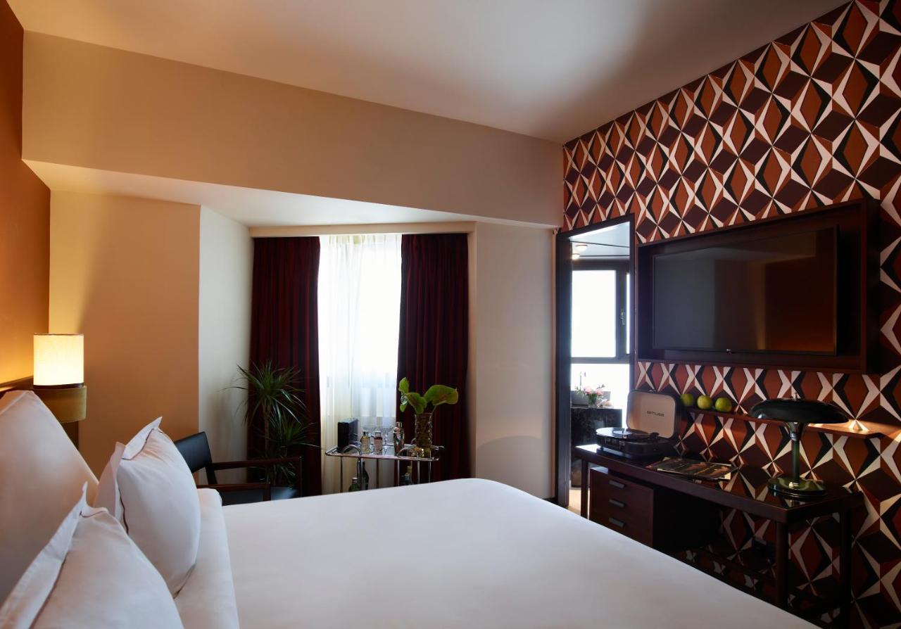 Classic King or Twin Room,1284383881:JPEG