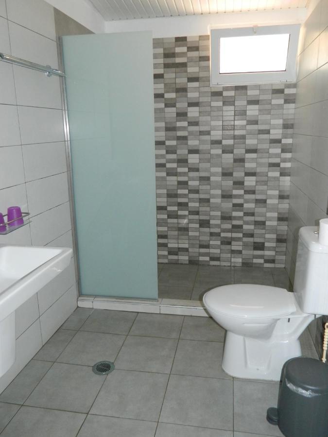 Studio (4 Adults)