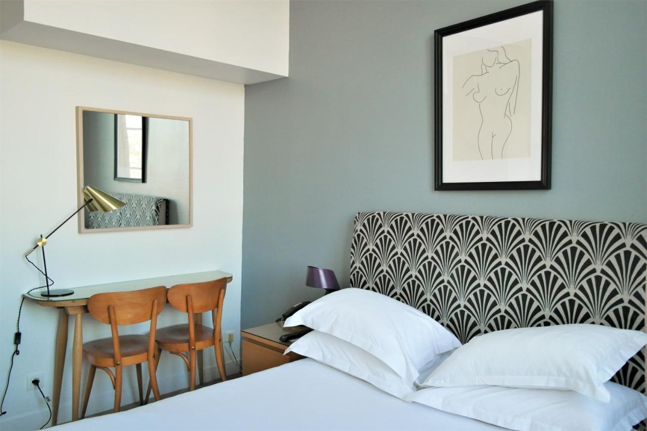 Classic Double Room Old Port View