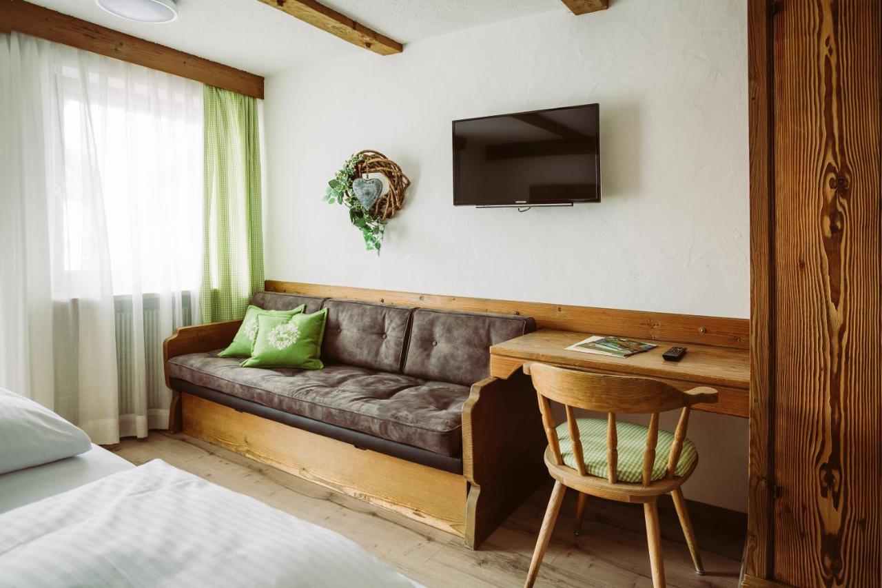 Doppelzimmer mit Balkon