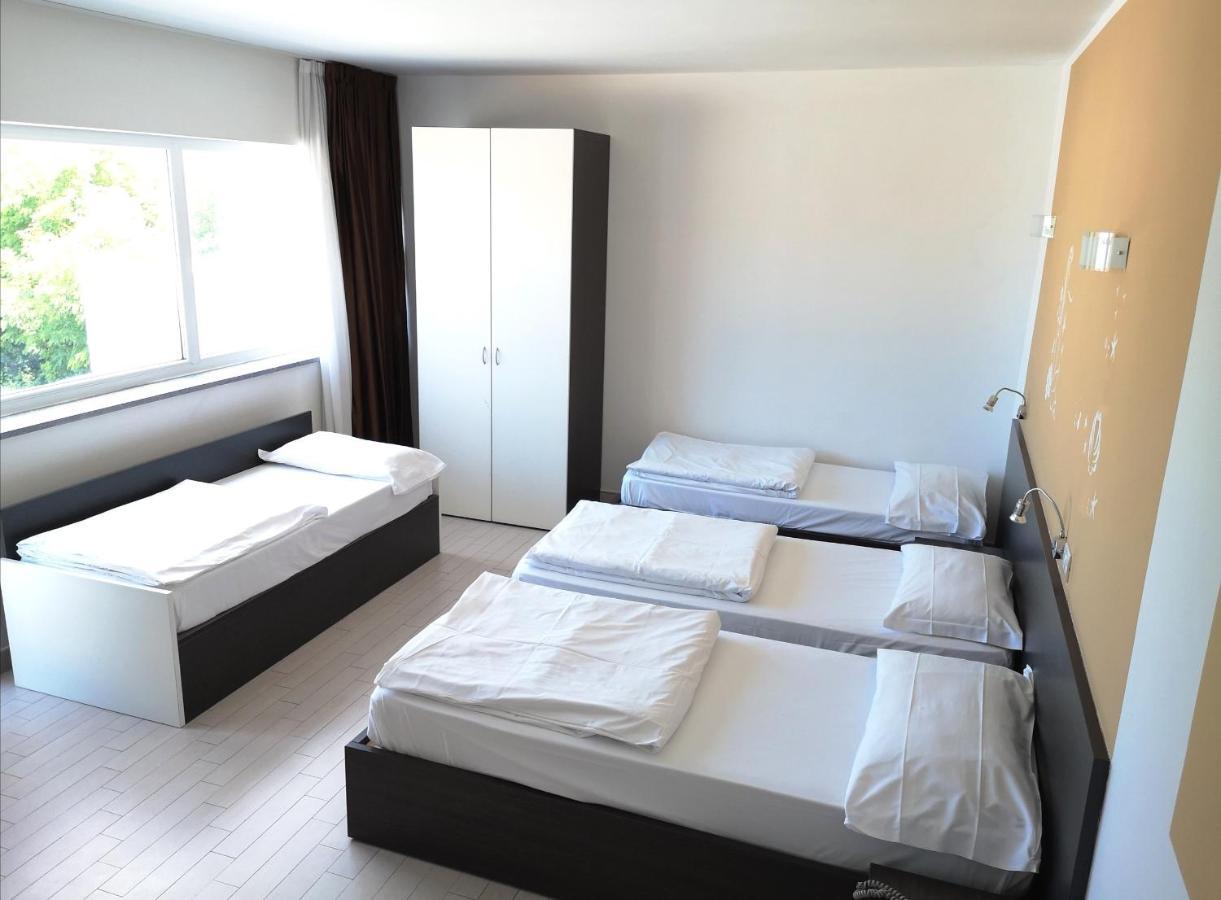 Quadruple Room,1209419029:JPEG