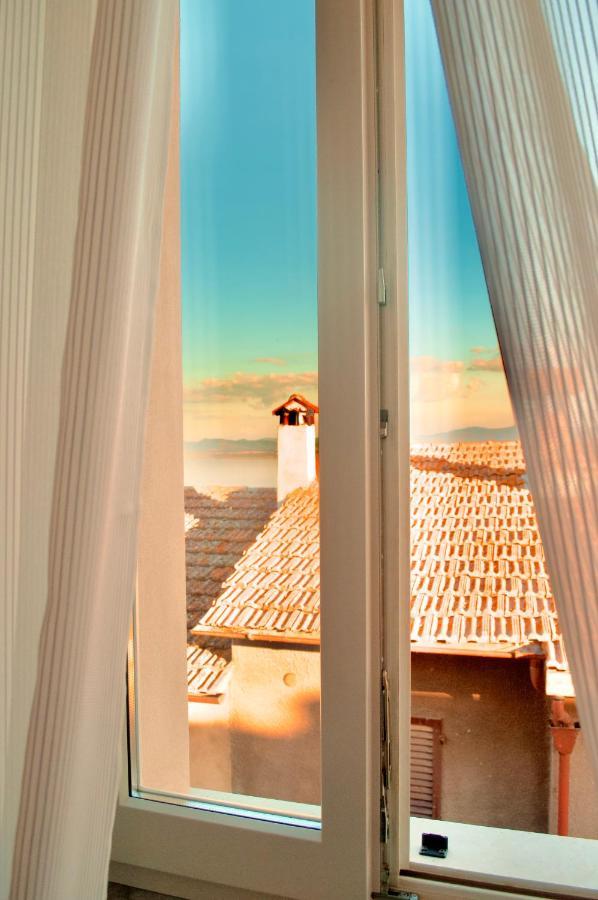Deluxe Double or Twin Room with Lake View