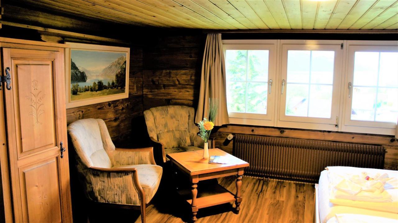 Doppelzimmer mit Gemeinschaftsbad (Schönegg)
