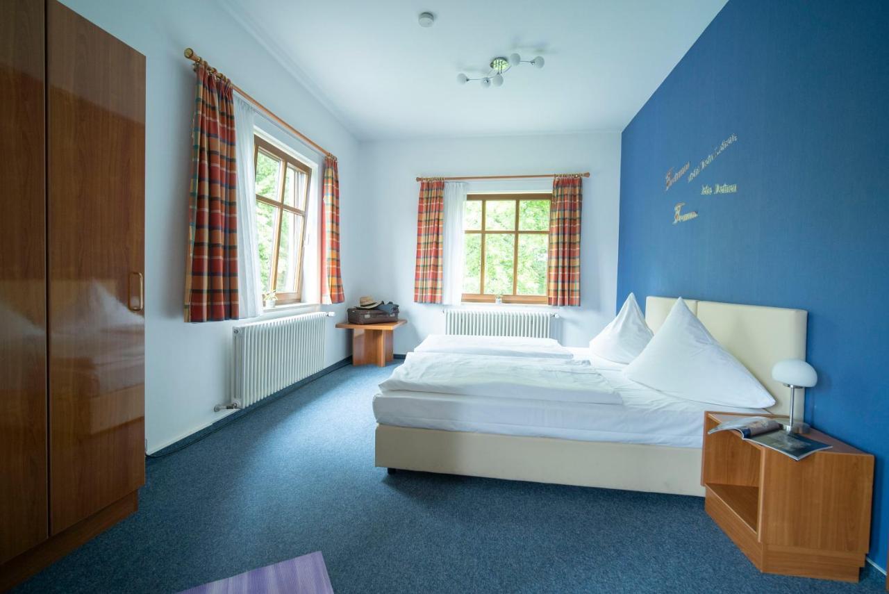 Großes Doppelzimmer