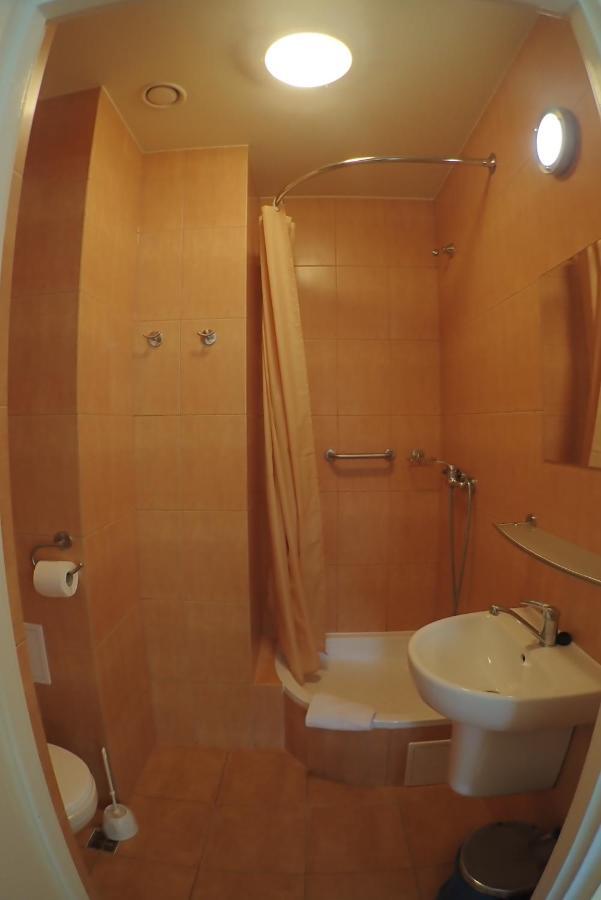 Habitación Doble con baño privado