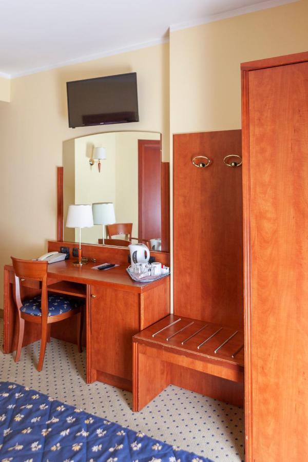 Basic Double Room