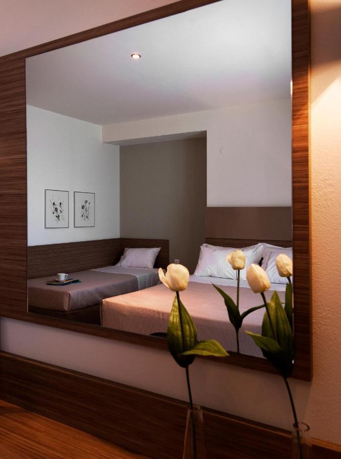 SUPERIOR ROOM GARDEN VIEW