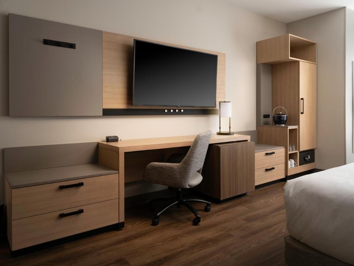 King Room with Sofa Bed