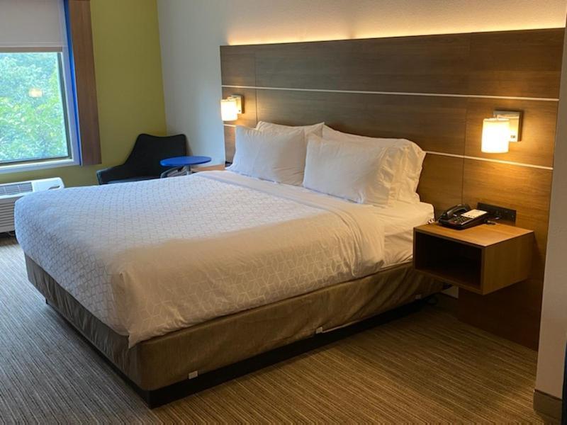 King Suite with Sofa Bed