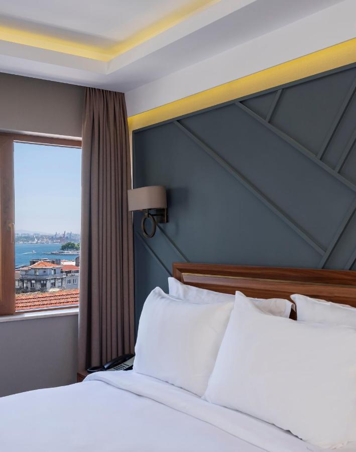 Deluxe Double Room with Sea View,1008102304:JPEG