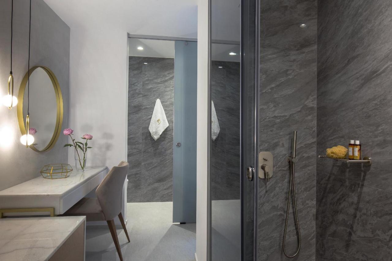 Duplex suite with spa bath