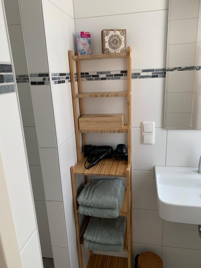 Kamer met Kingsize Bed en Uitzicht op de Tuin