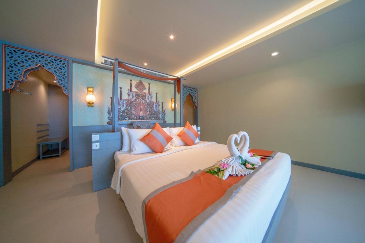 Grand Deluxe Double or Twin Room with Sea View