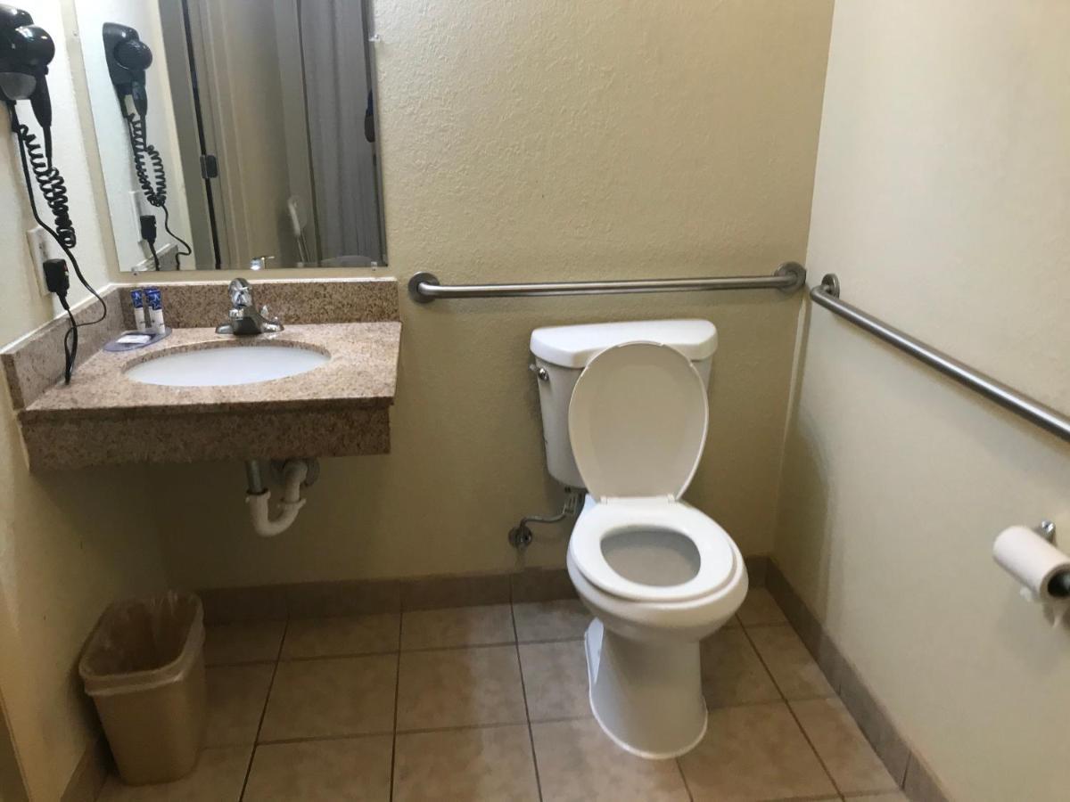 Standard Room with Two Double Beds-Disability Access-Smoking