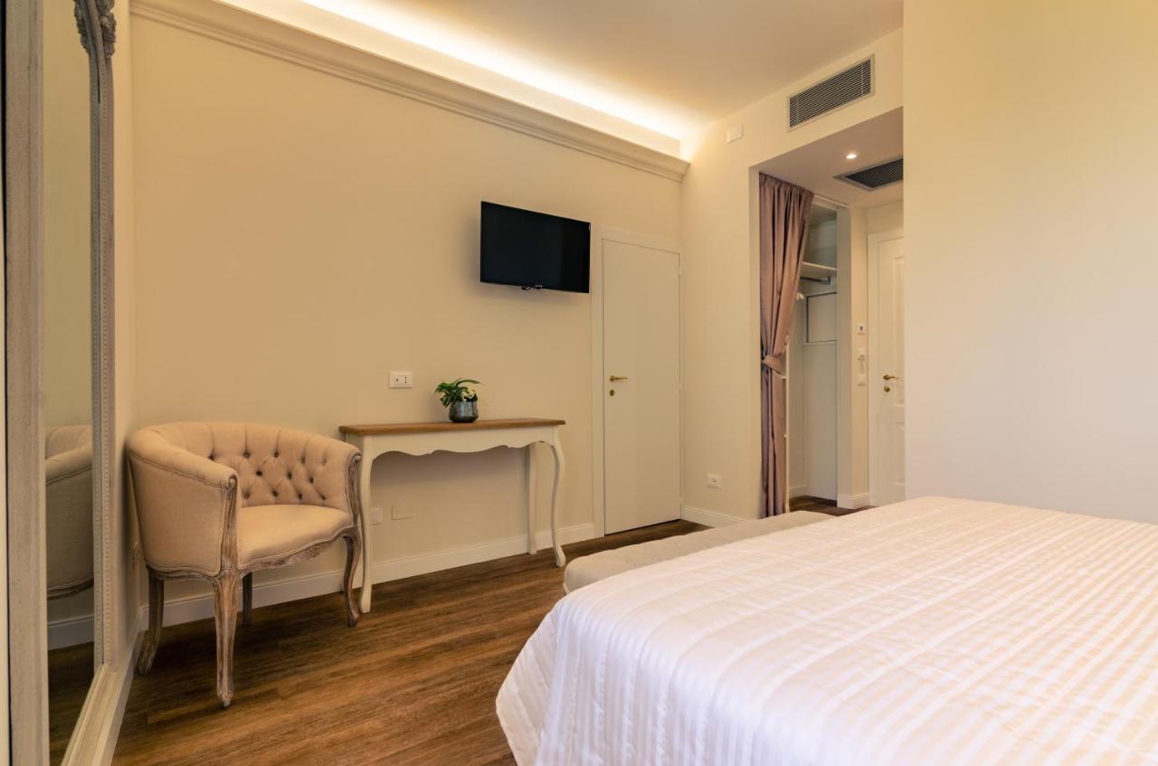Deluxe Double or Twin Room with Garden View