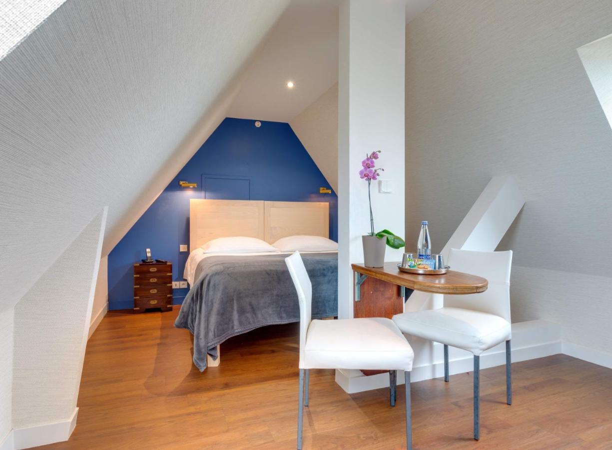 Duplex Room