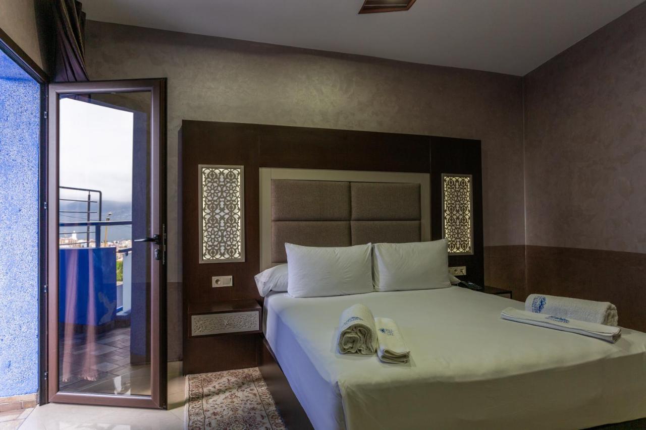 Deluxe Double Room (2 Adults + 1 Child)