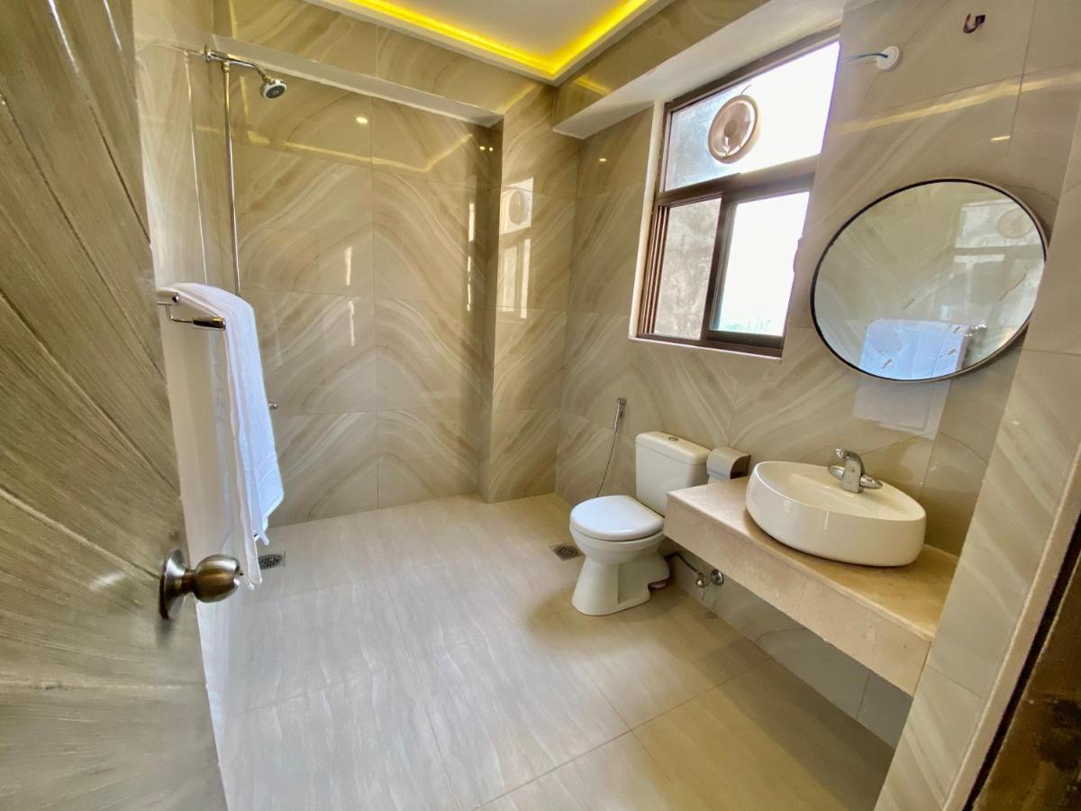 Queen Room,1026585295:JPEG