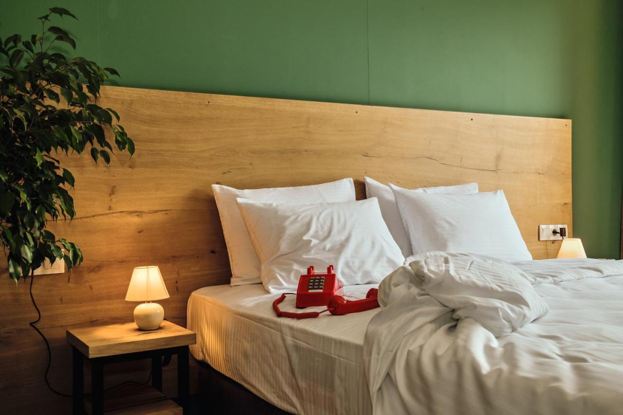 Intourist Signature King Room with Front View