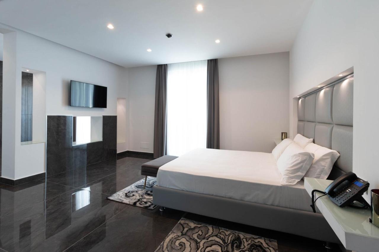 Suite with Spa Bath