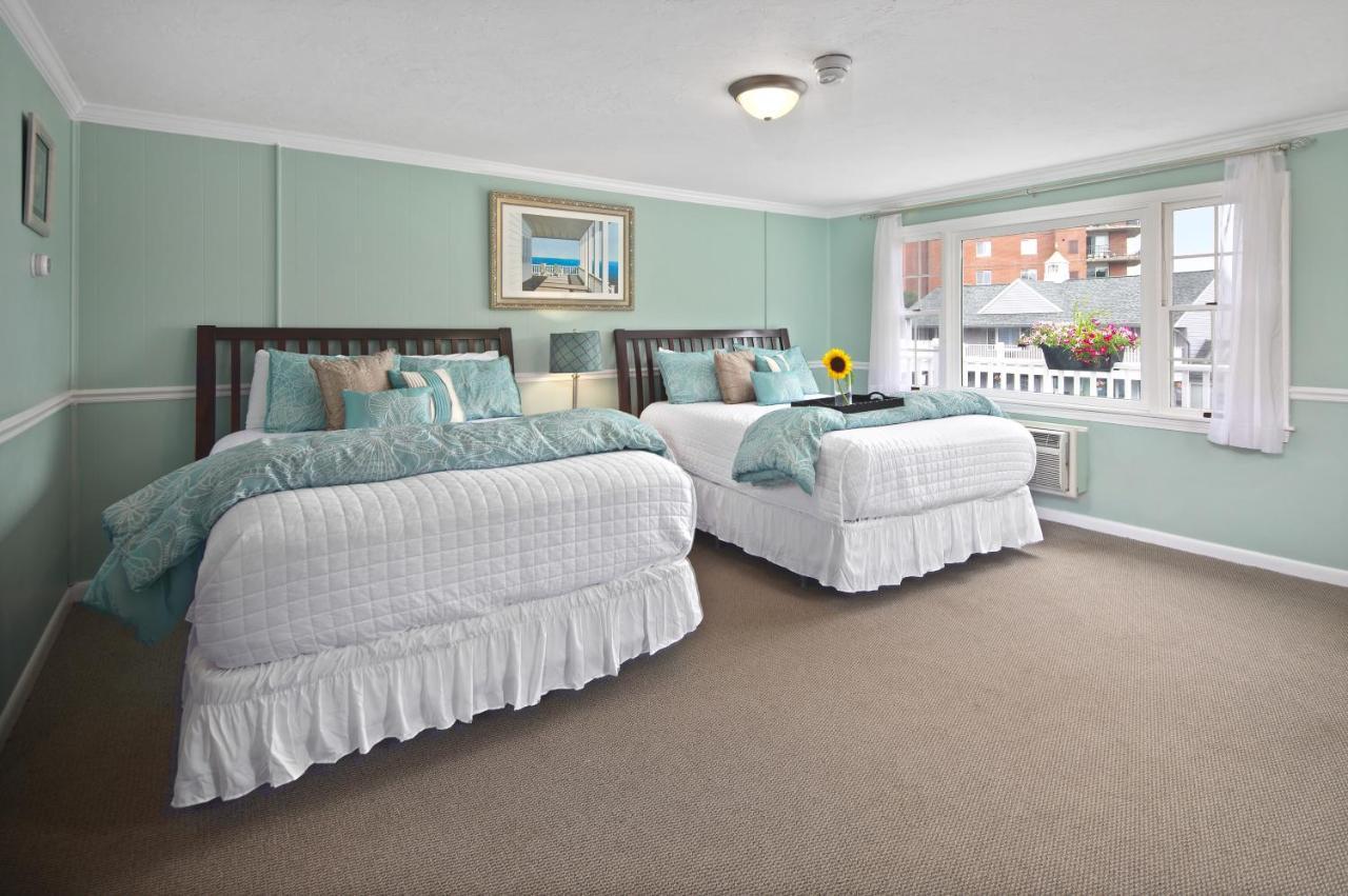 Standard Queen Room with Two Queen Beds