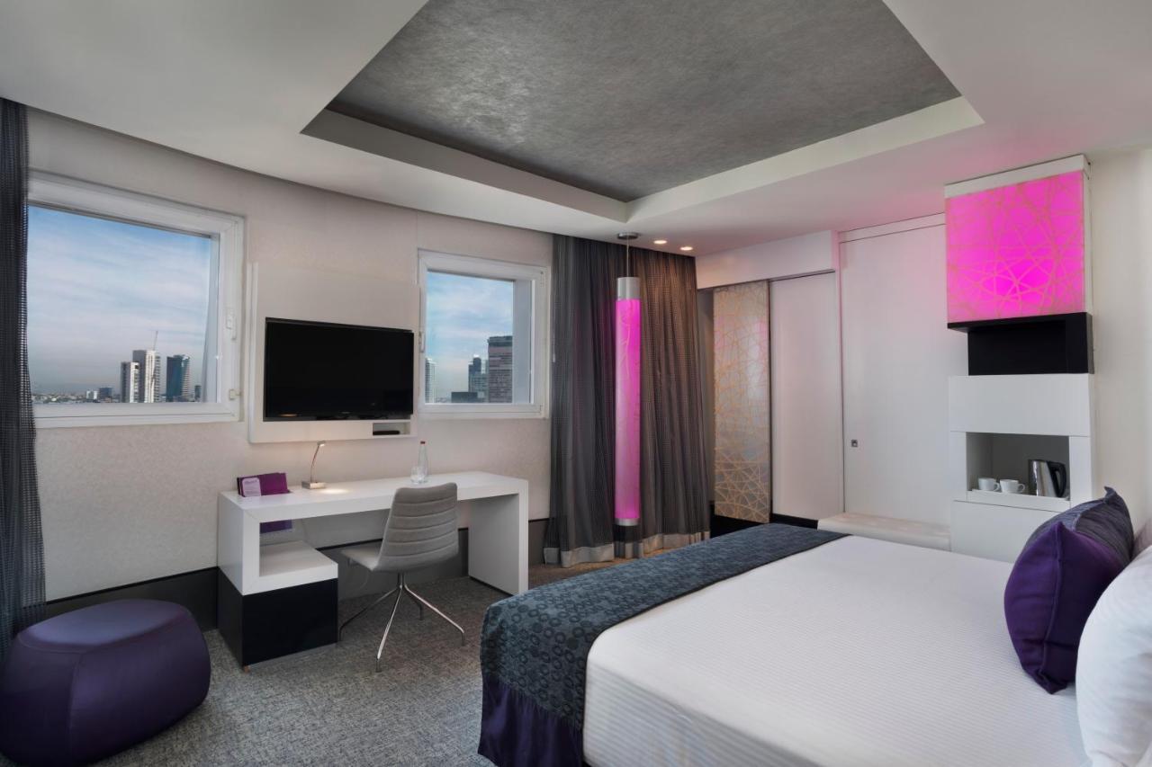 Corner Room