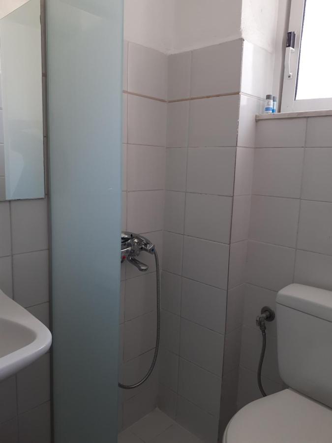 Single Room Bathroom