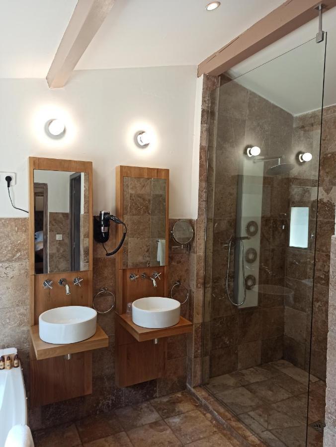 Suite Private Pool,1076047180:JPEG