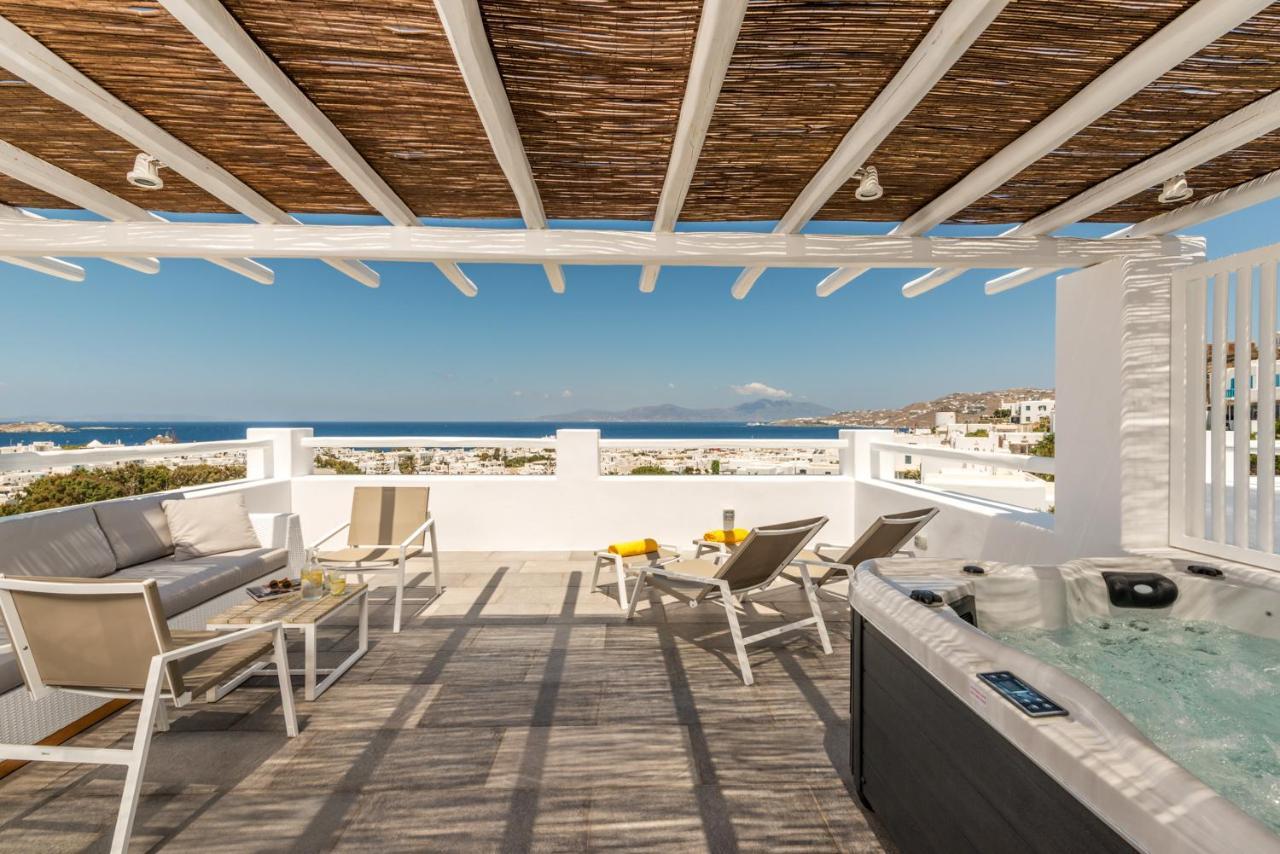 Grand Terrace Suite Panoramic Sea View Outdoor Hot tub