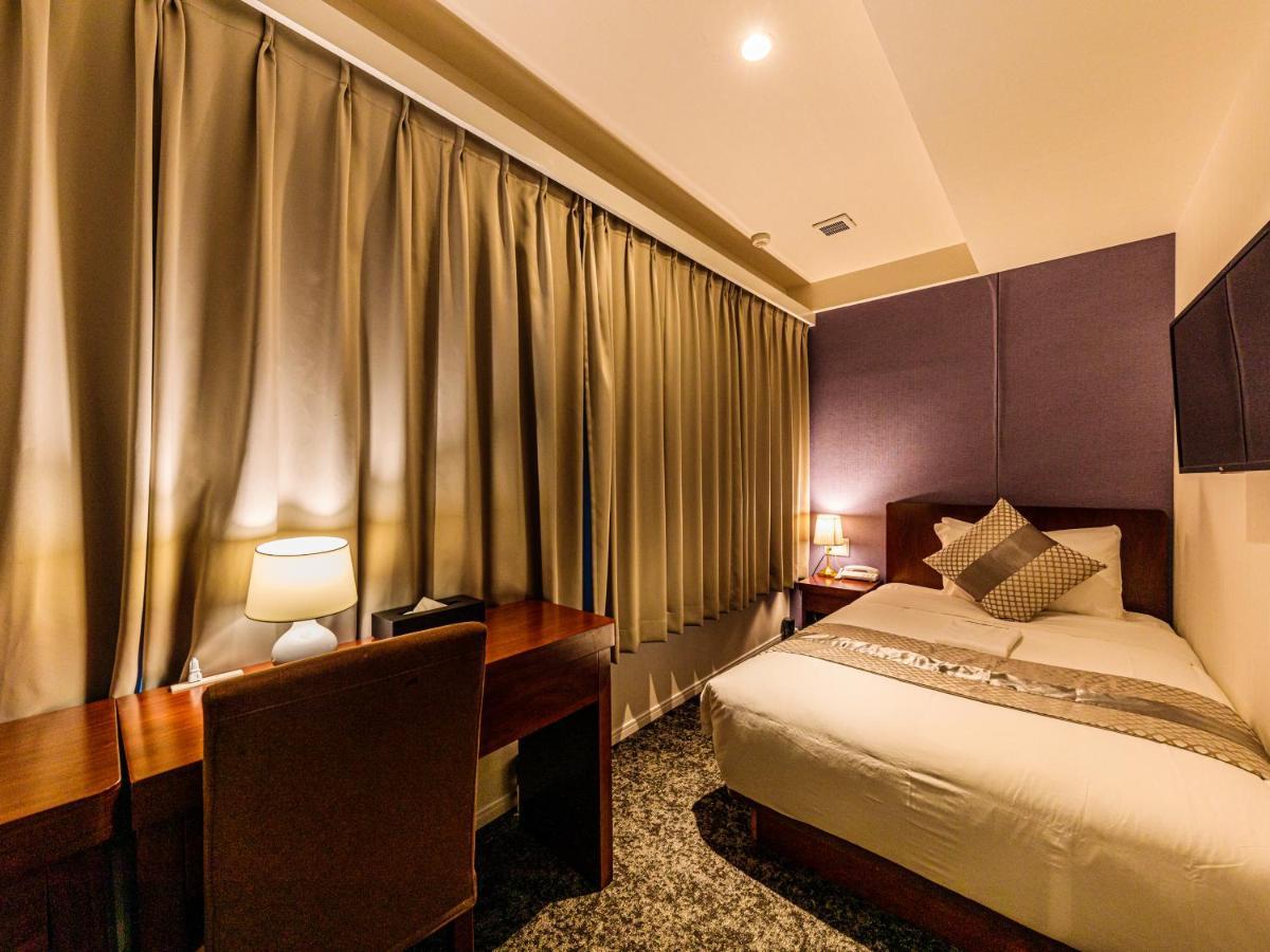 Standard Semi-Double Room Non-Smoking