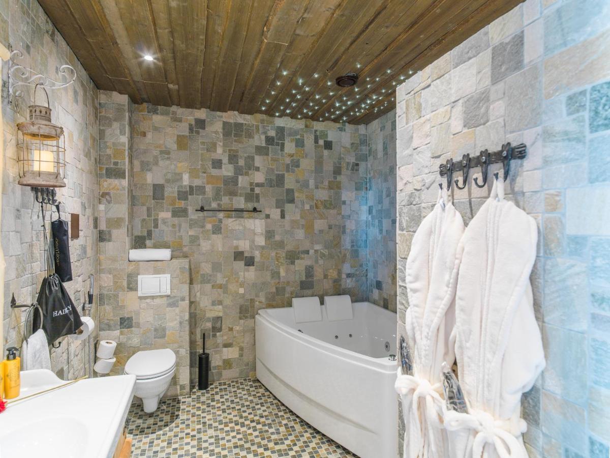 Superior Double Room With Sauna and Spa Access