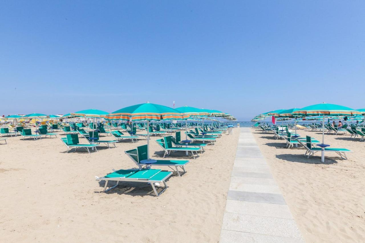 Double Room with Beach Access