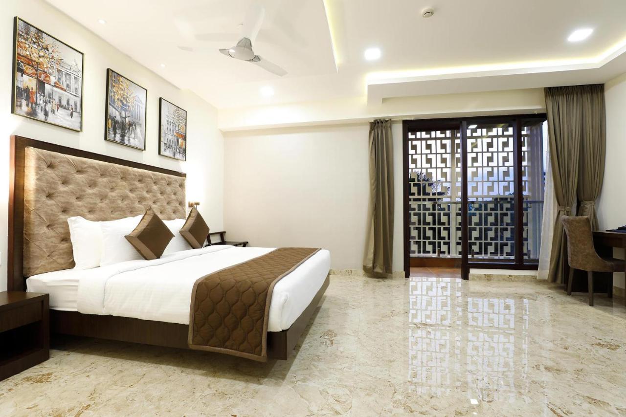 Deluxe Double Room Balcony,1012144789:JPEG