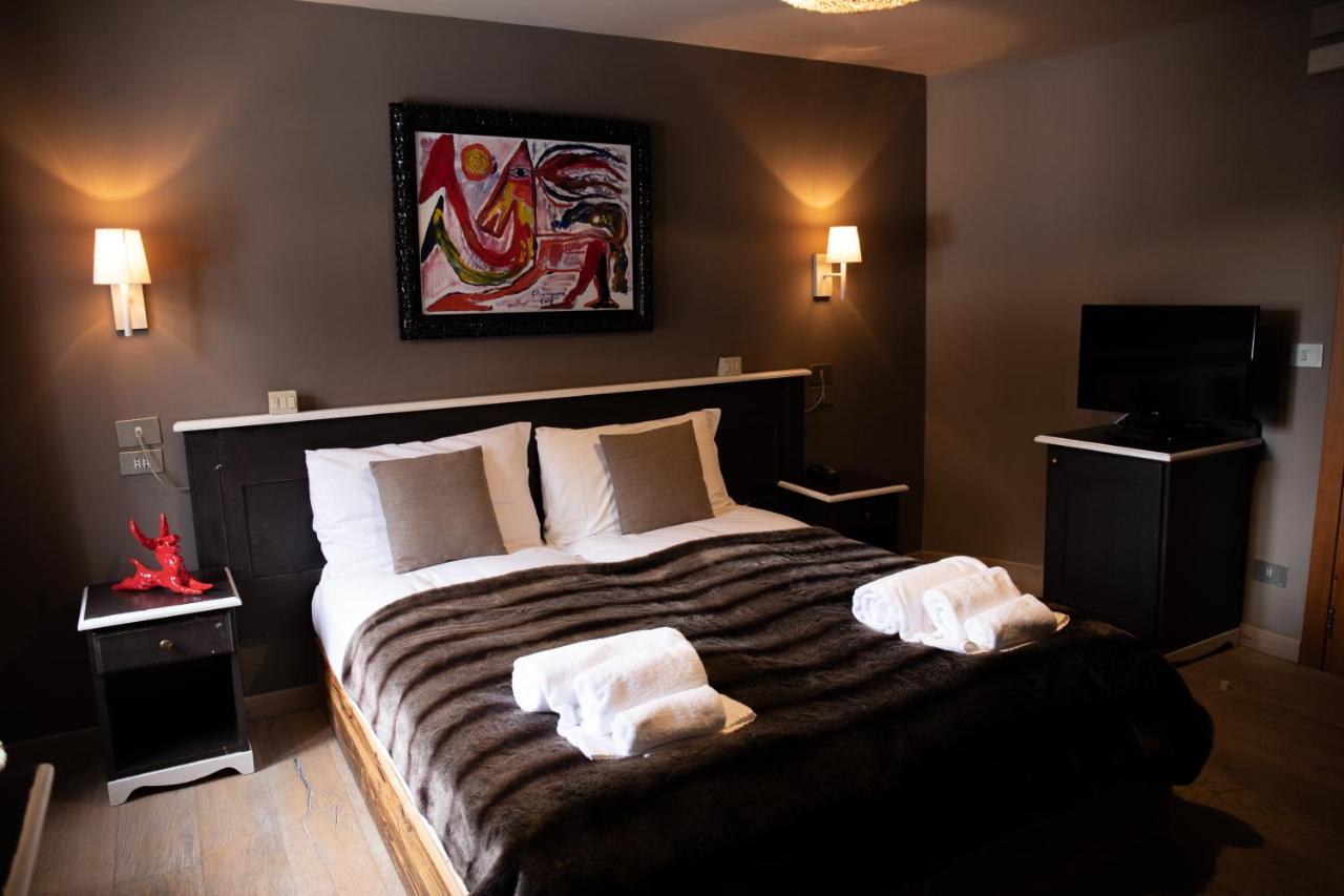 Double or Twin Room Mountain View