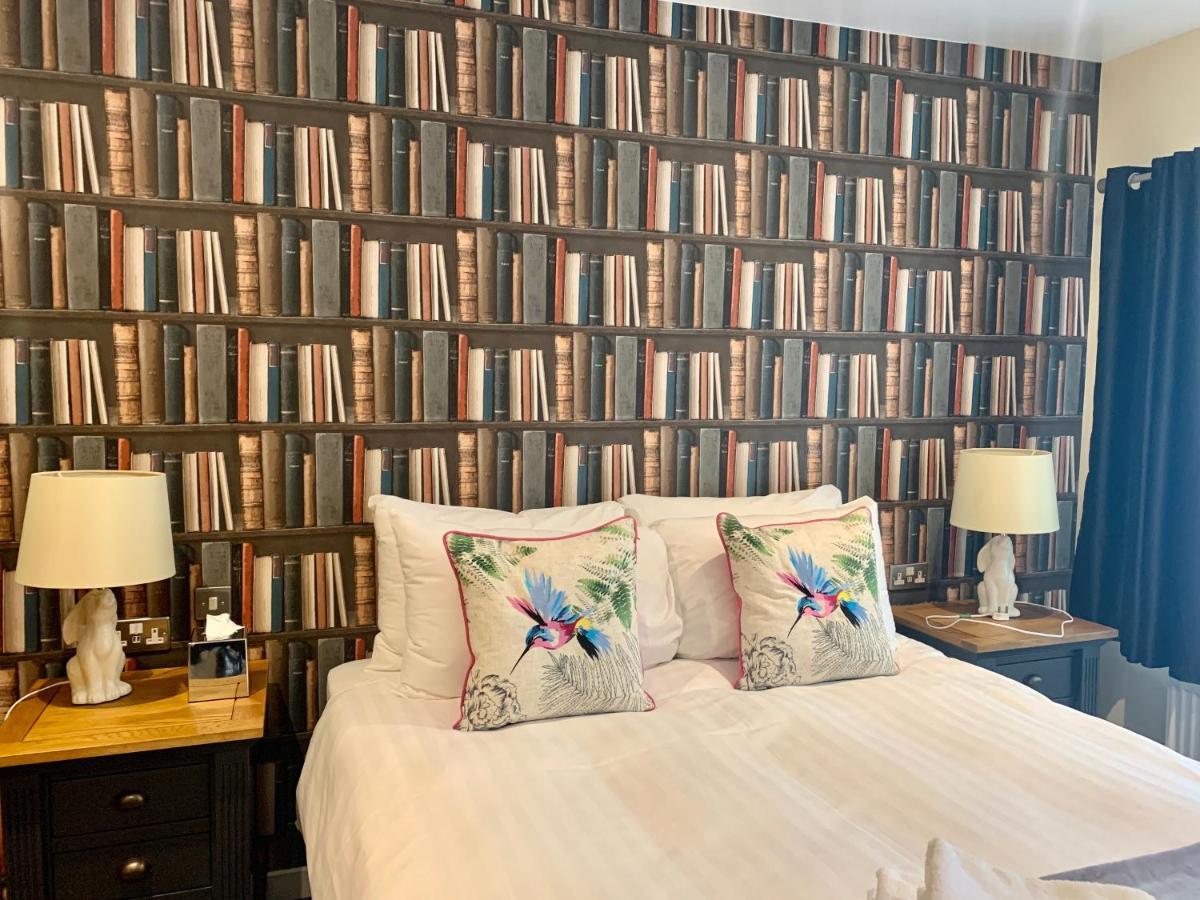 Double Room,1322984074:JPEG