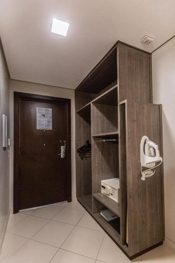 Habitación con 1 cama extragrande y para personas con movilidad reducida - No fumadores