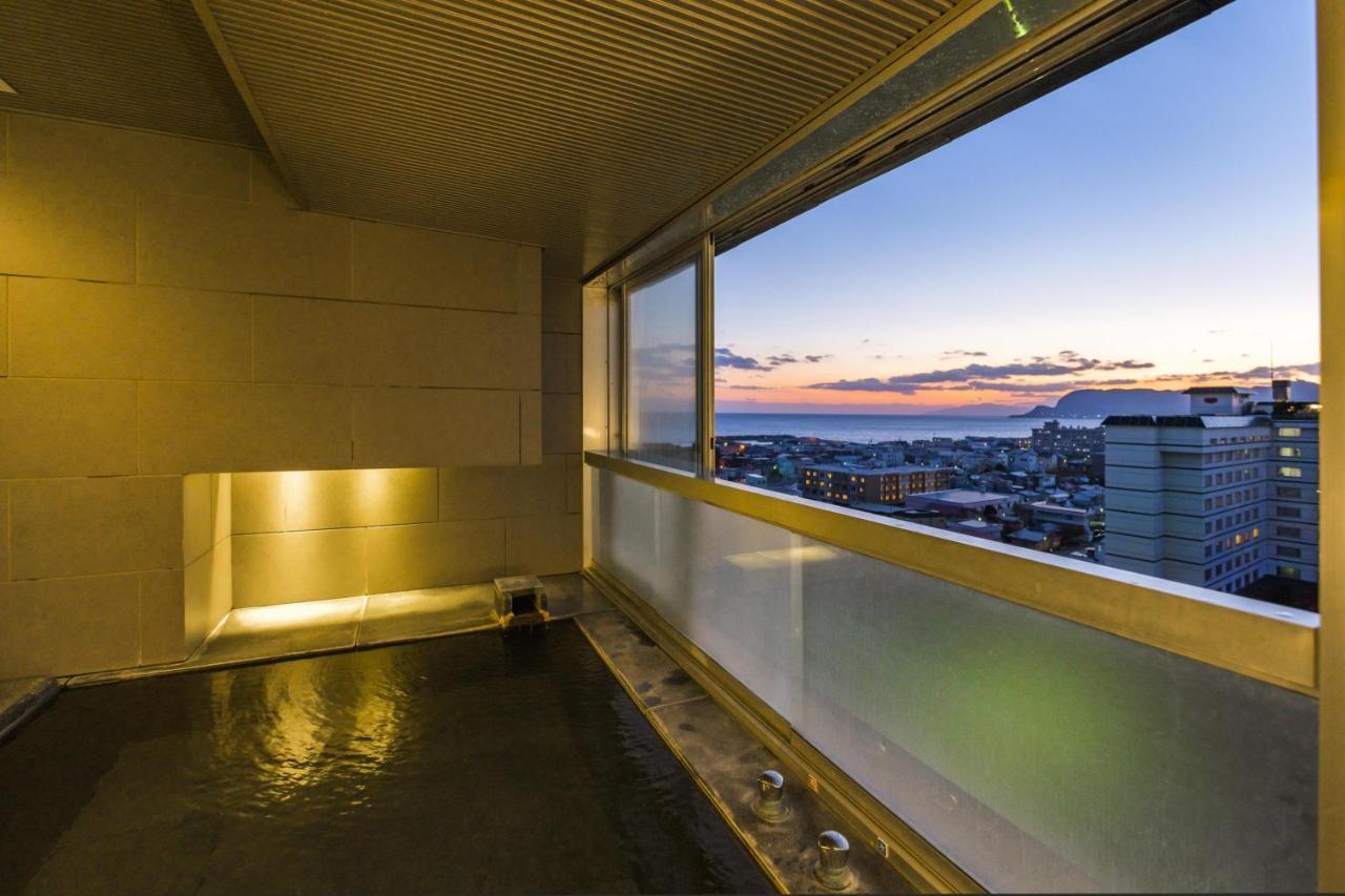 Suite with Japanese-Western Style Room with Hot Spring Bath - High-Floor