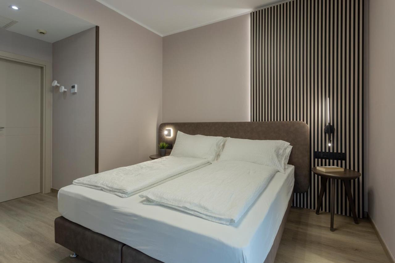 Superior Doppelzimmer mit Balkon und eingeschränktem Seeblick