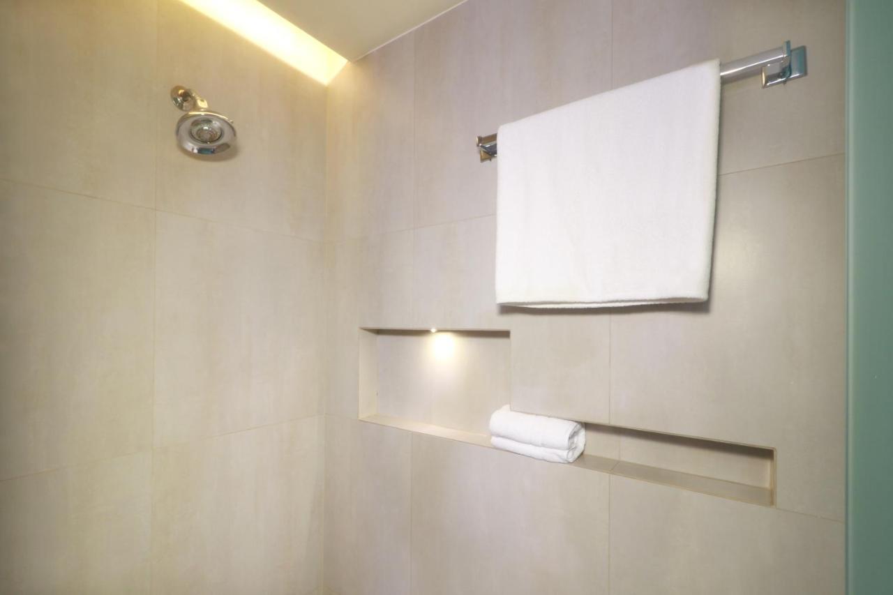 Standaard Kamer met 2 Queensize Bedden