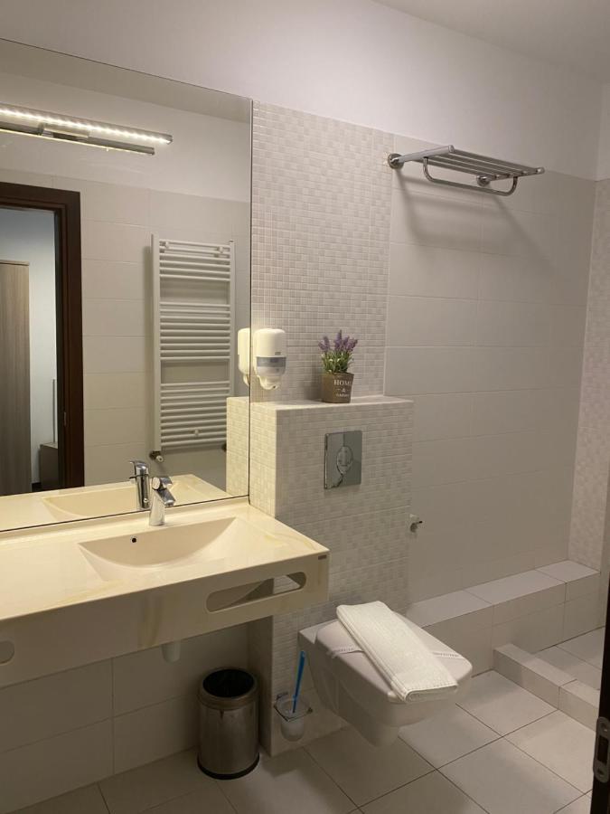 Standard Double Room,1739475907:JPEG