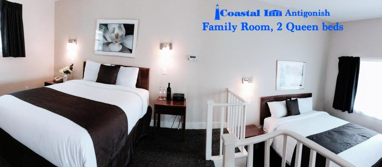 Bi-level Family Room, 2 Queen Beds - Non-smoking, No pets