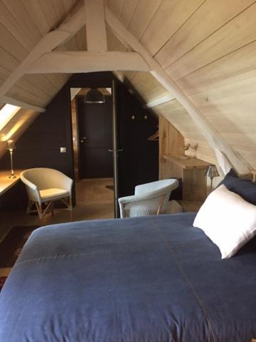 Double Room,1499382172:JPEG