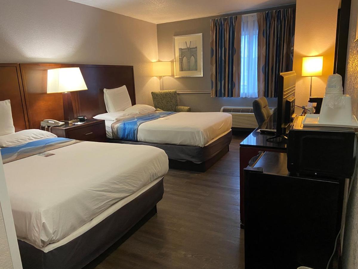 Double Room with Two Double Beds - Non-Smoking