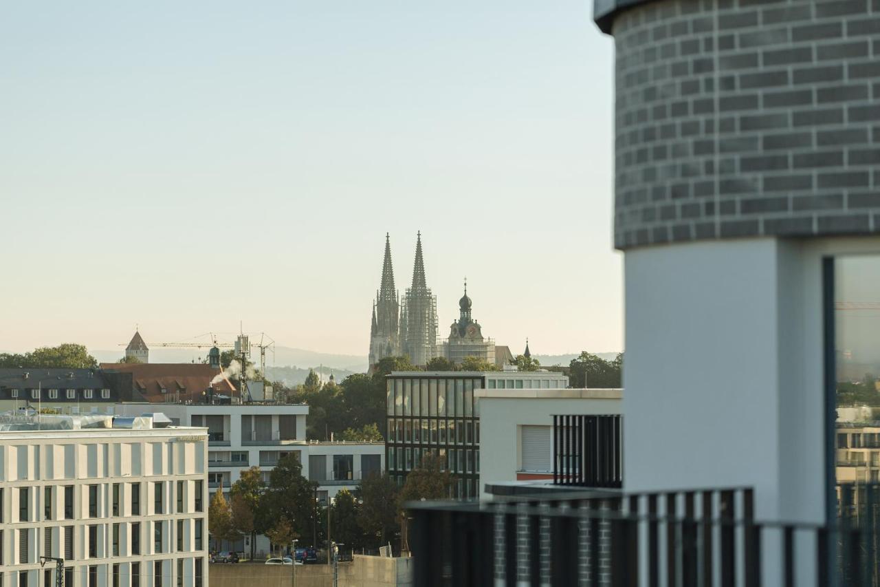 Premium Queen Room with City View and Roof Terrace